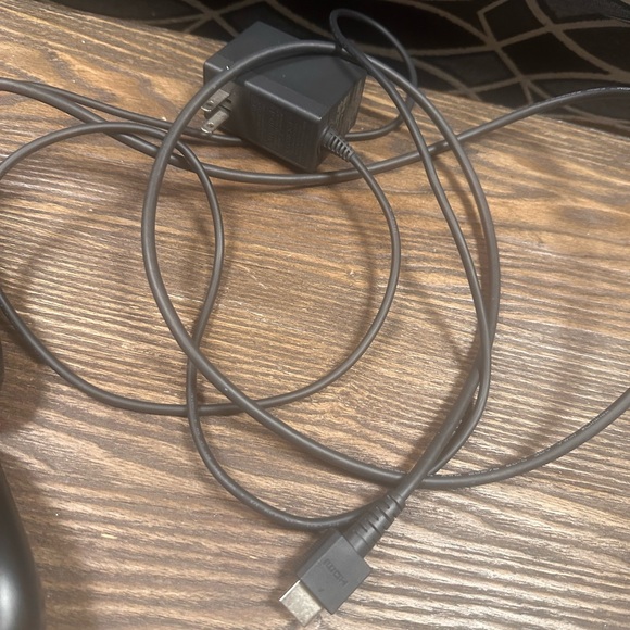 Nintendo Switch Bundle - Picture 3 of 9